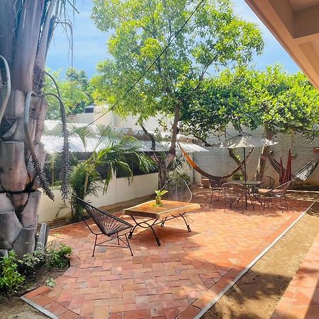 Casa Sixta A 7Min Del Aeropuerto Internacional Pmx Y 2 Cuadras Terminal Autob Ado Hotel Puerto Escondido  Luaran gambar