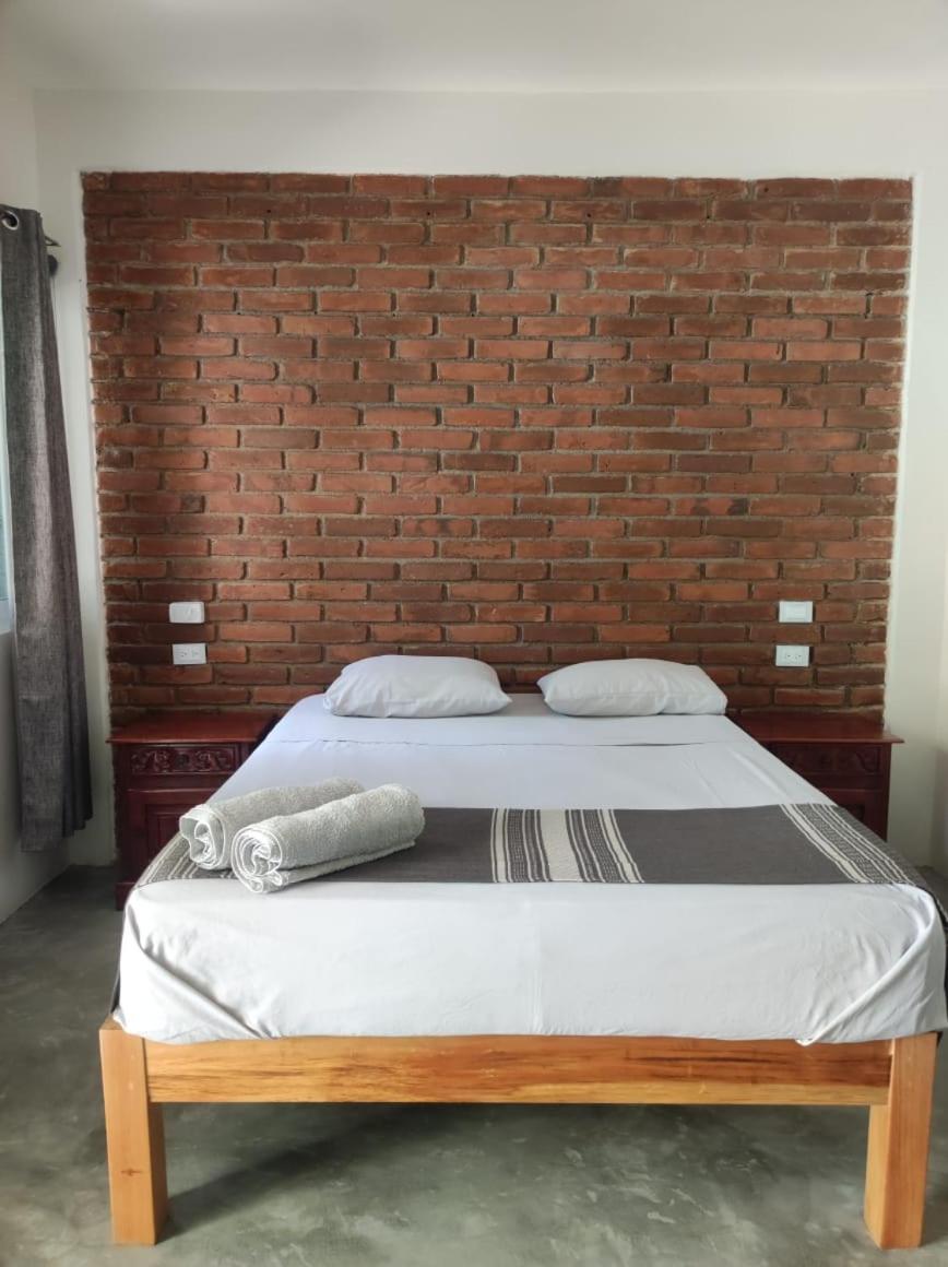 Casa Sixta A 7Min Del Aeropuerto Internacional Pmx Y 2 Cuadras Terminal Autob Ado Hotel Puerto Escondido  Luaran gambar