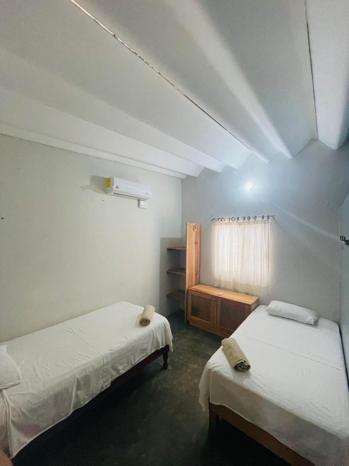 Casa Sixta A 7Min Del Aeropuerto Internacional Pmx Y 2 Cuadras Terminal Autob Ado Hotel Puerto Escondido  Luaran gambar